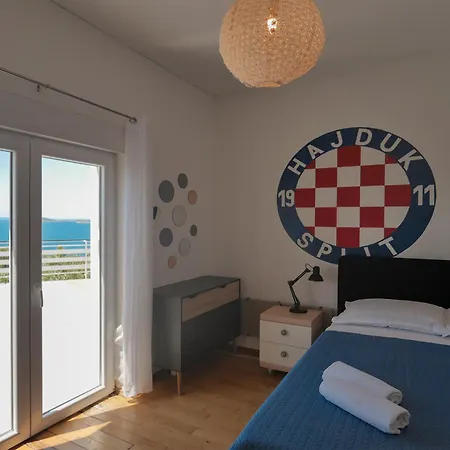 - Seaview & Magic Sunsets Murter