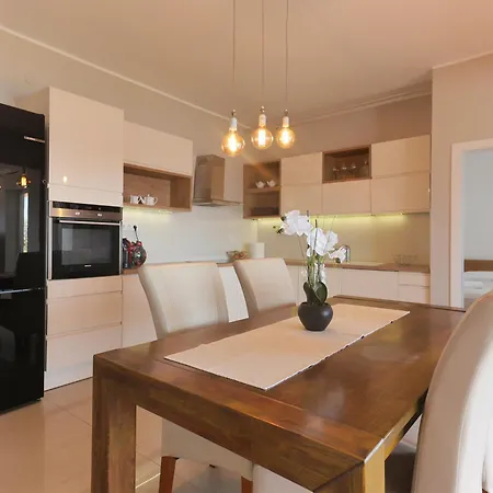 - Seaview & Magic Sunsets *