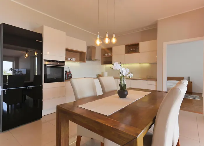 - Seaview & Magic Sunsets *